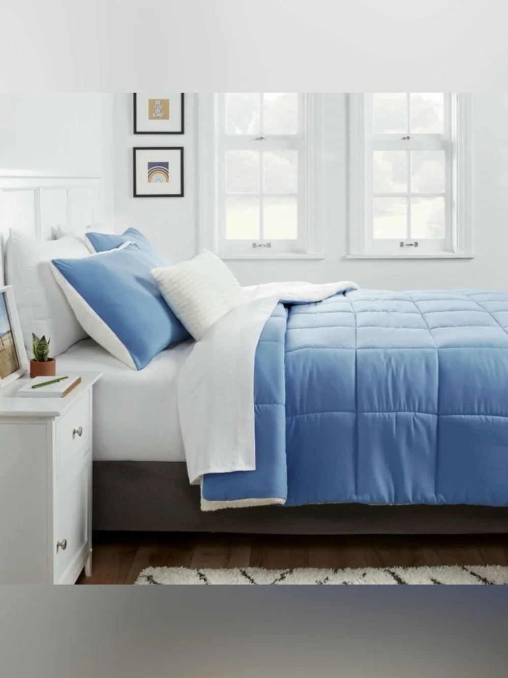 Twin/Twin Extra Long Faux Shearling Washed Microfiber Reversible Comforter Blue